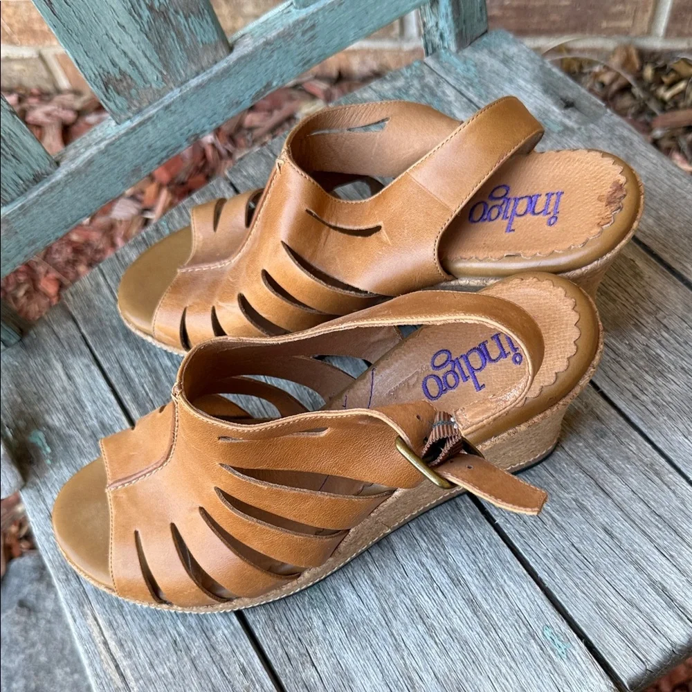 Indigo by Clark’s Women's 12M Tan Adjustable Strappy Cork Wedge Sandals